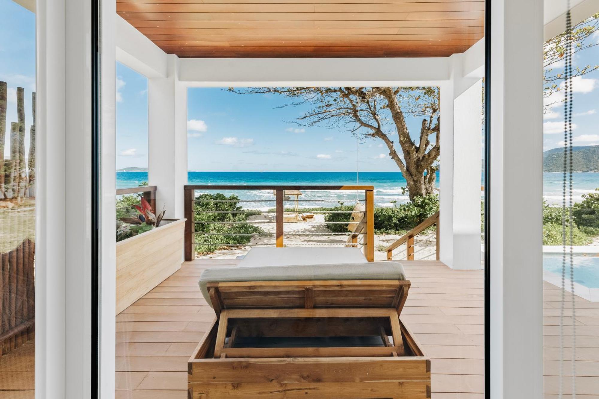 Long Bay Beach Resort Freshwater Pond Exterior photo